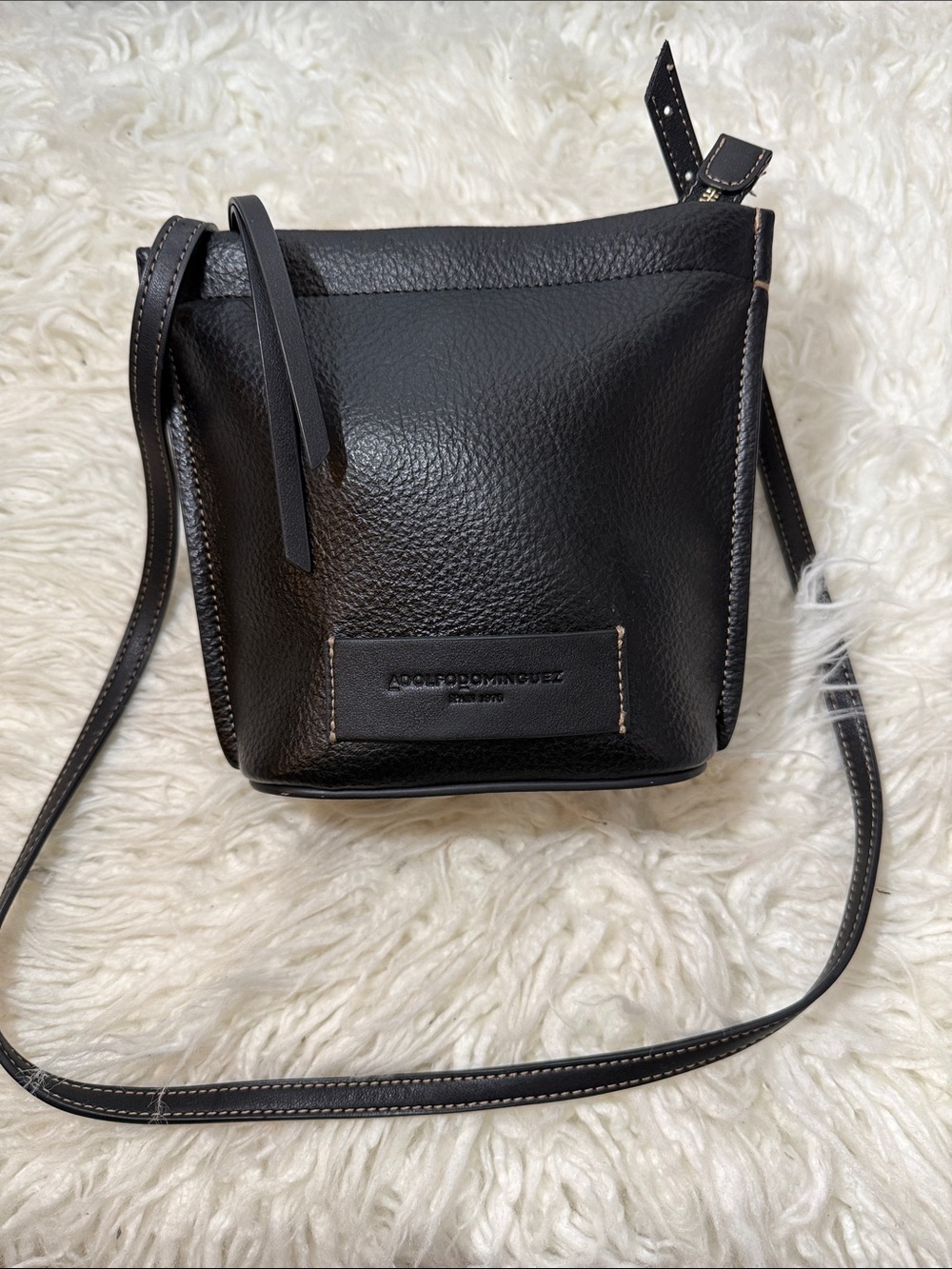 Adolfo Dominguez Black Bucket Crossbody Leather crossbody bag small